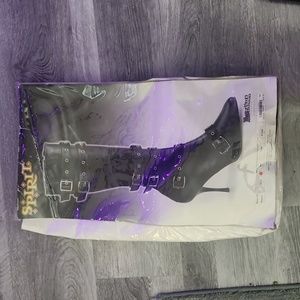 Black high-heeled boots knee high length Halloween Costume Party